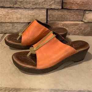 EUC Born Sandals size 11 - will fit a wider foot perfectly